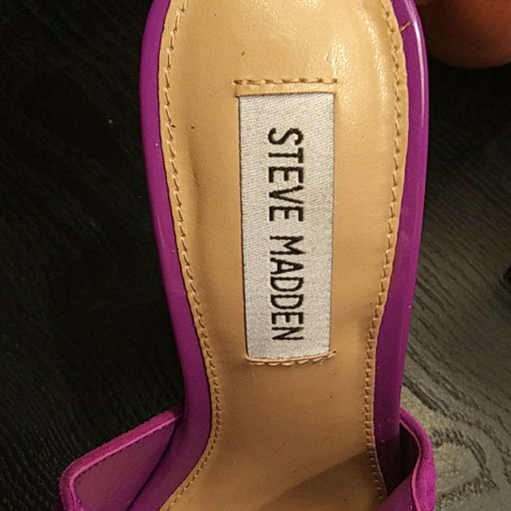 Steve Madden - Picture 2 of 4